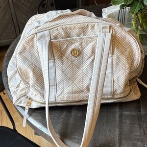 Lululemon Athletica White Patterned Gym Bag